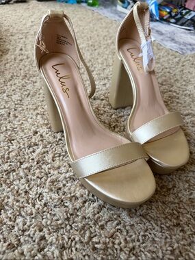 Lulu's Metallic Gold Block Platform Heels